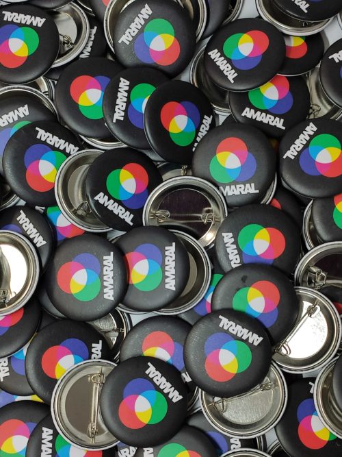 chapas personalizadas alfiler